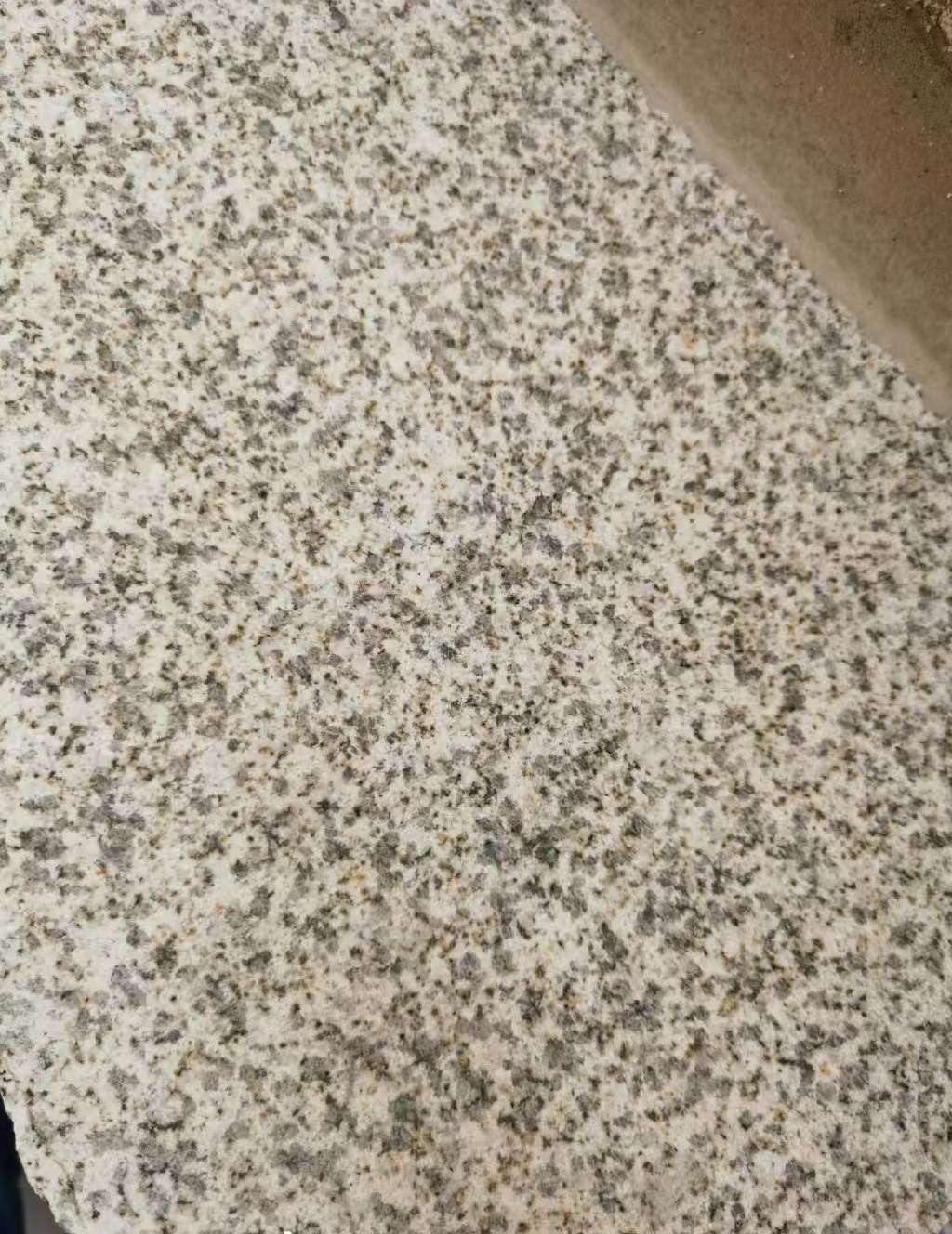 黑河 黄金麻中黄光面