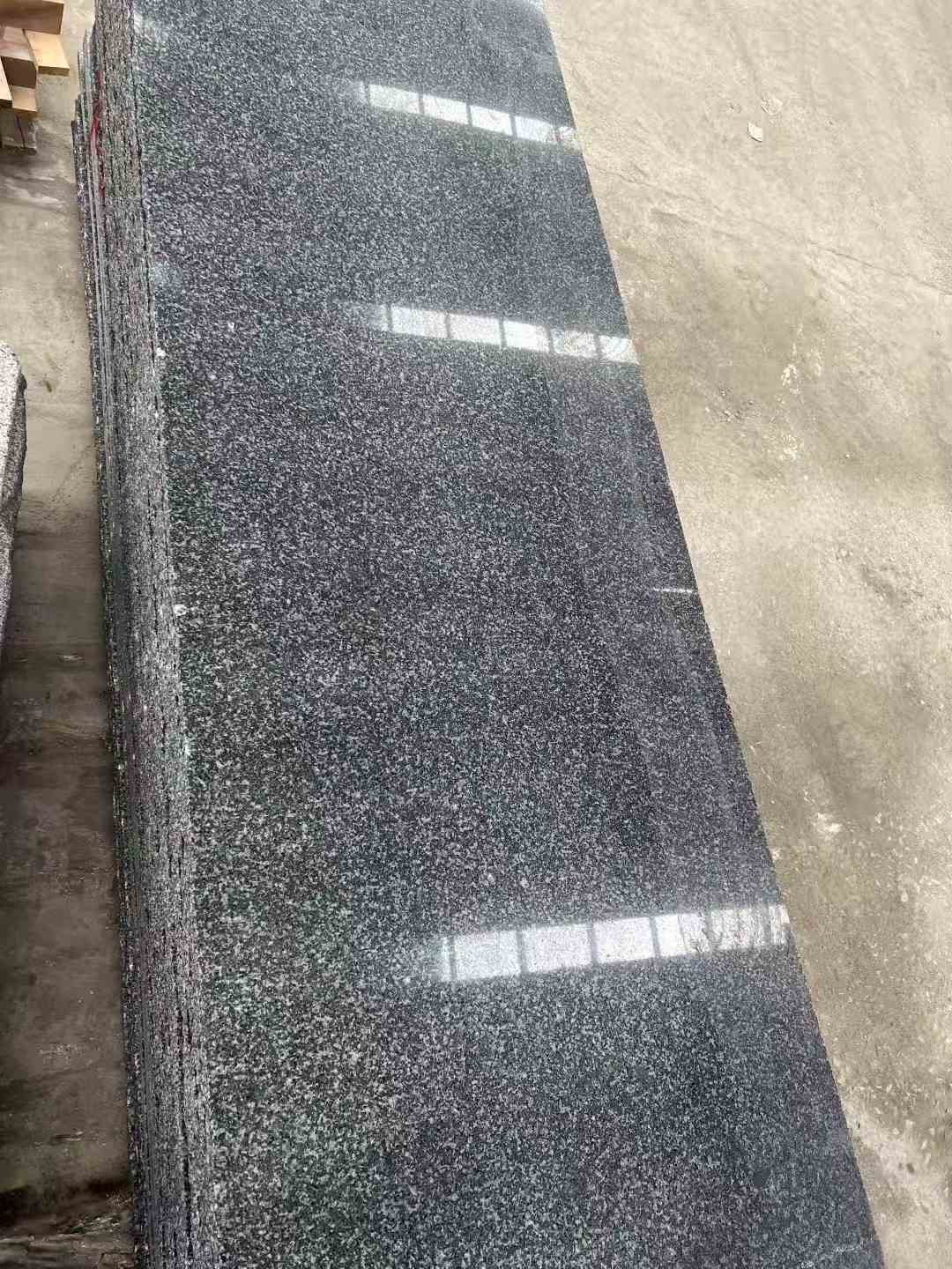 黑河 芝麻黑光面