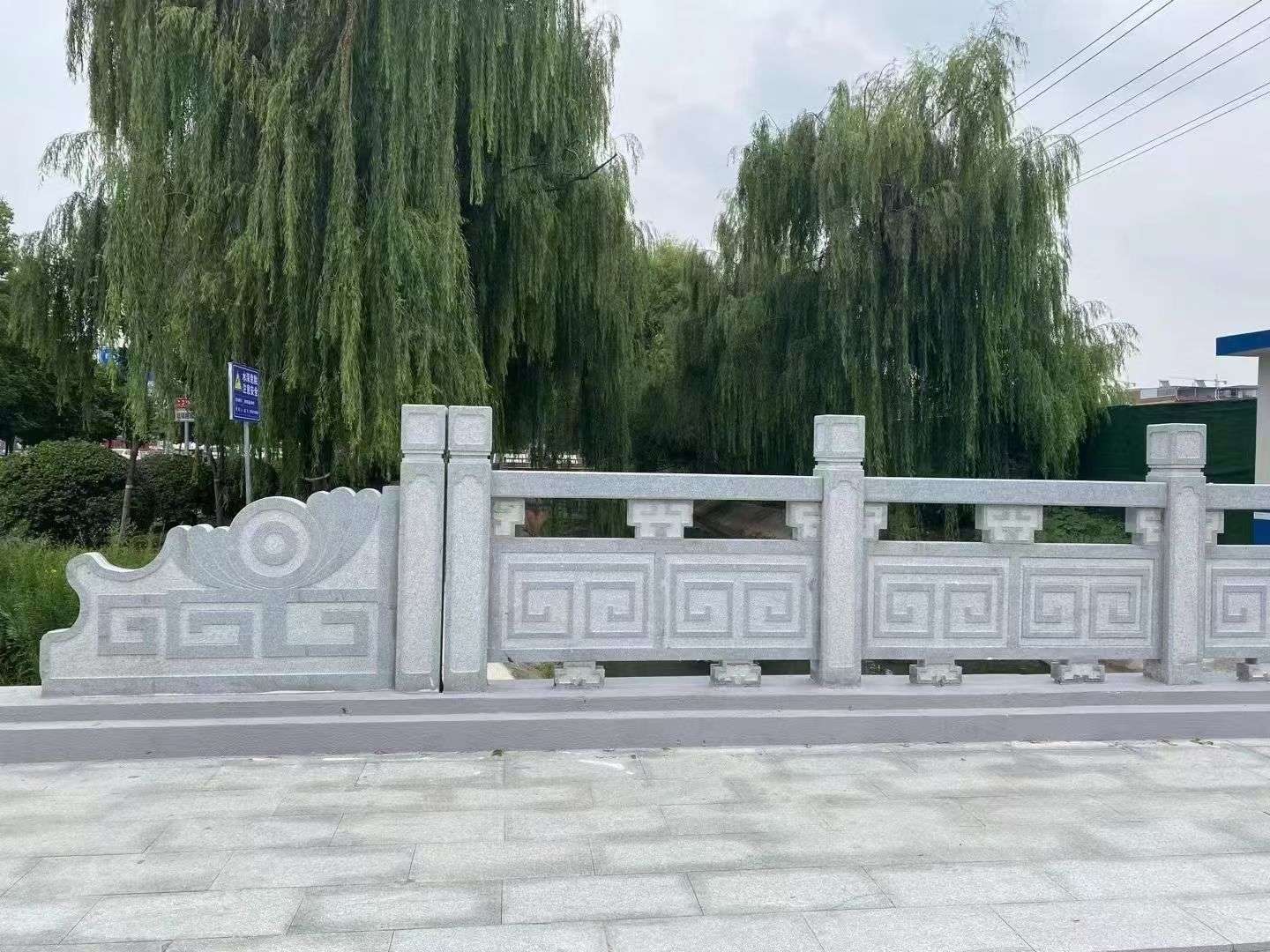 黑河 芝麻灰桥栏杆、河道栏杆安装效果