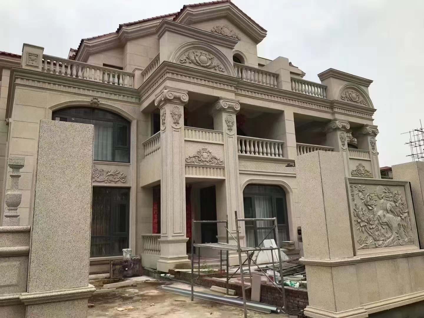 黑河黄金麻别墅外墙安装效果