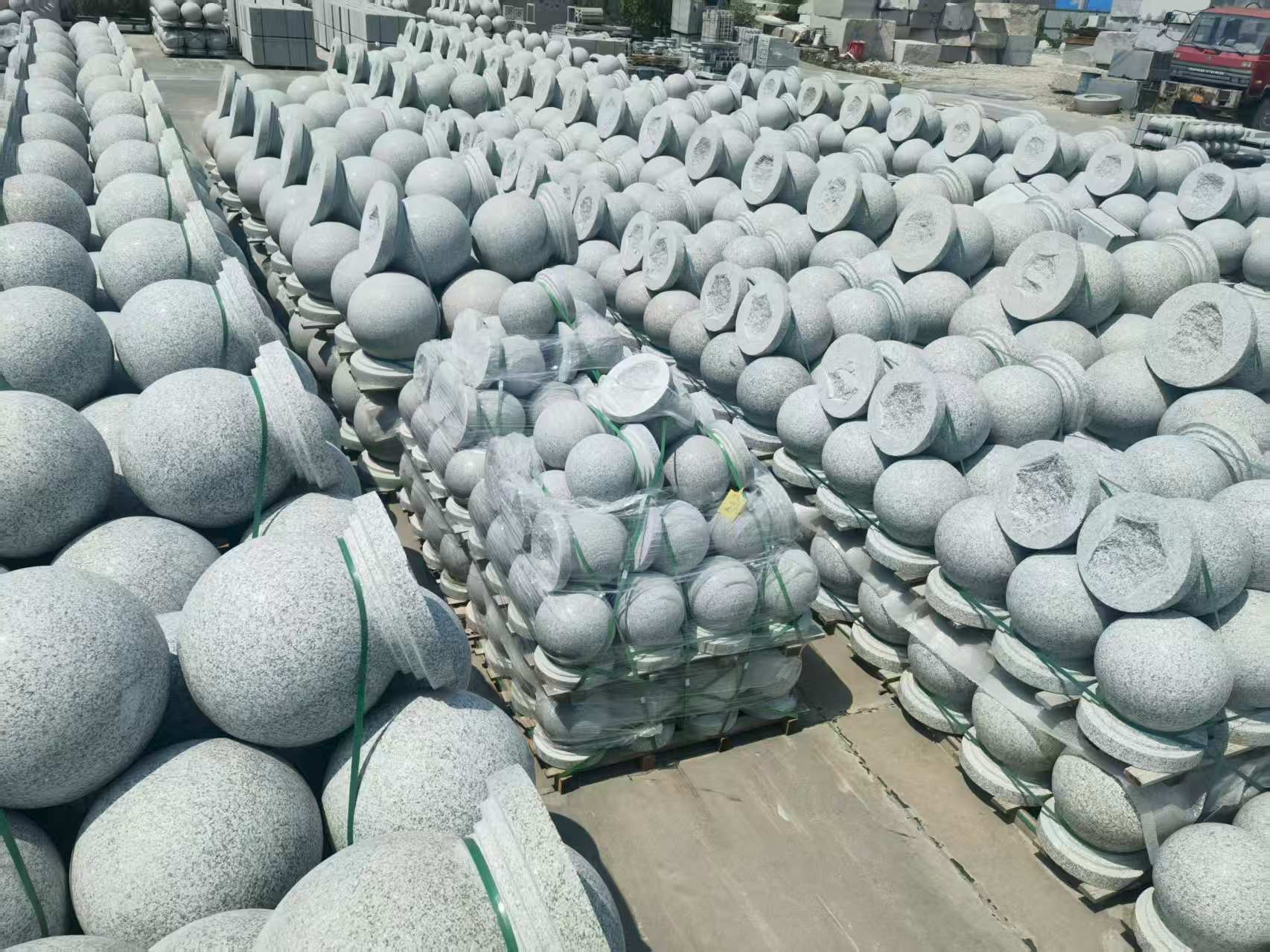 黑河 花岗岩实心圆球，石球，挡车球，挡车石，车止石，路障石。